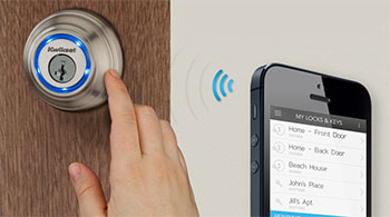 Smartphone controllable door lock